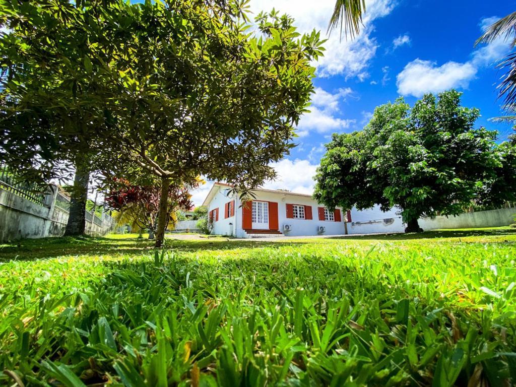 Gite Les Bananiers Saint-Joseph Exteriér fotografie